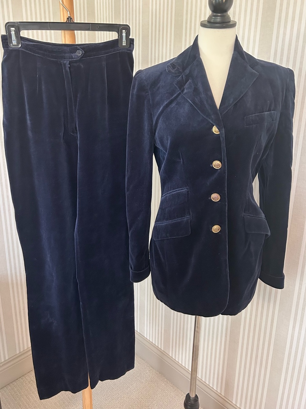 Vintage Lauren Ralph Lauren Navy Velvet Pant Suit 90s Women’s Size 4